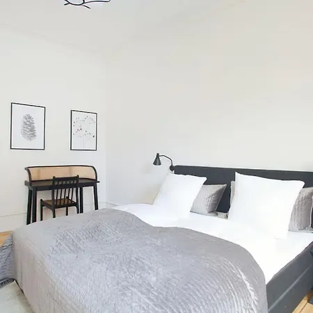 3 Bedroom Flat With Balcony In Peaceful Neighbourhood