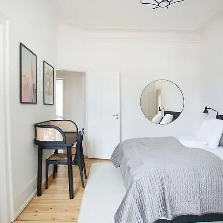 3 Bedroom Flat With Balcony In Peaceful Neighbourhood * 코펜하겐