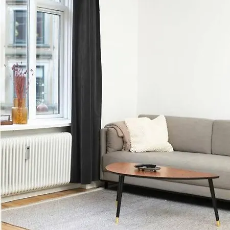 3 Bedroom Flat With Balcony In Peaceful Neighbourhood * 코펜하겐